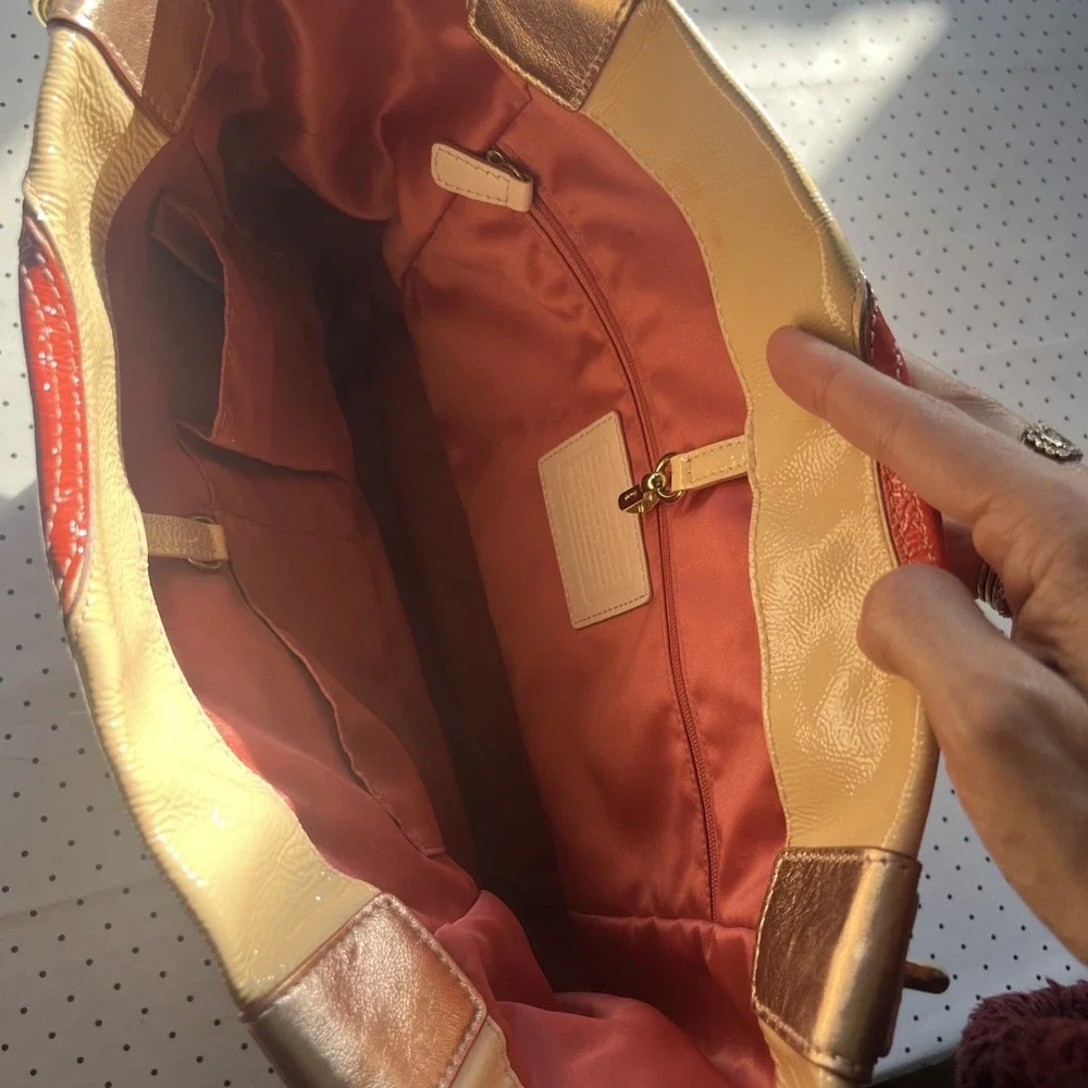 Y2K Coach Soho Leather Patchwork Hobo Shoulder Bag Cream Coral Pink Tan